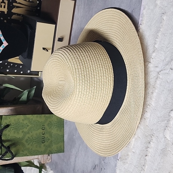 Womans OS hat - Picture 4 of 10